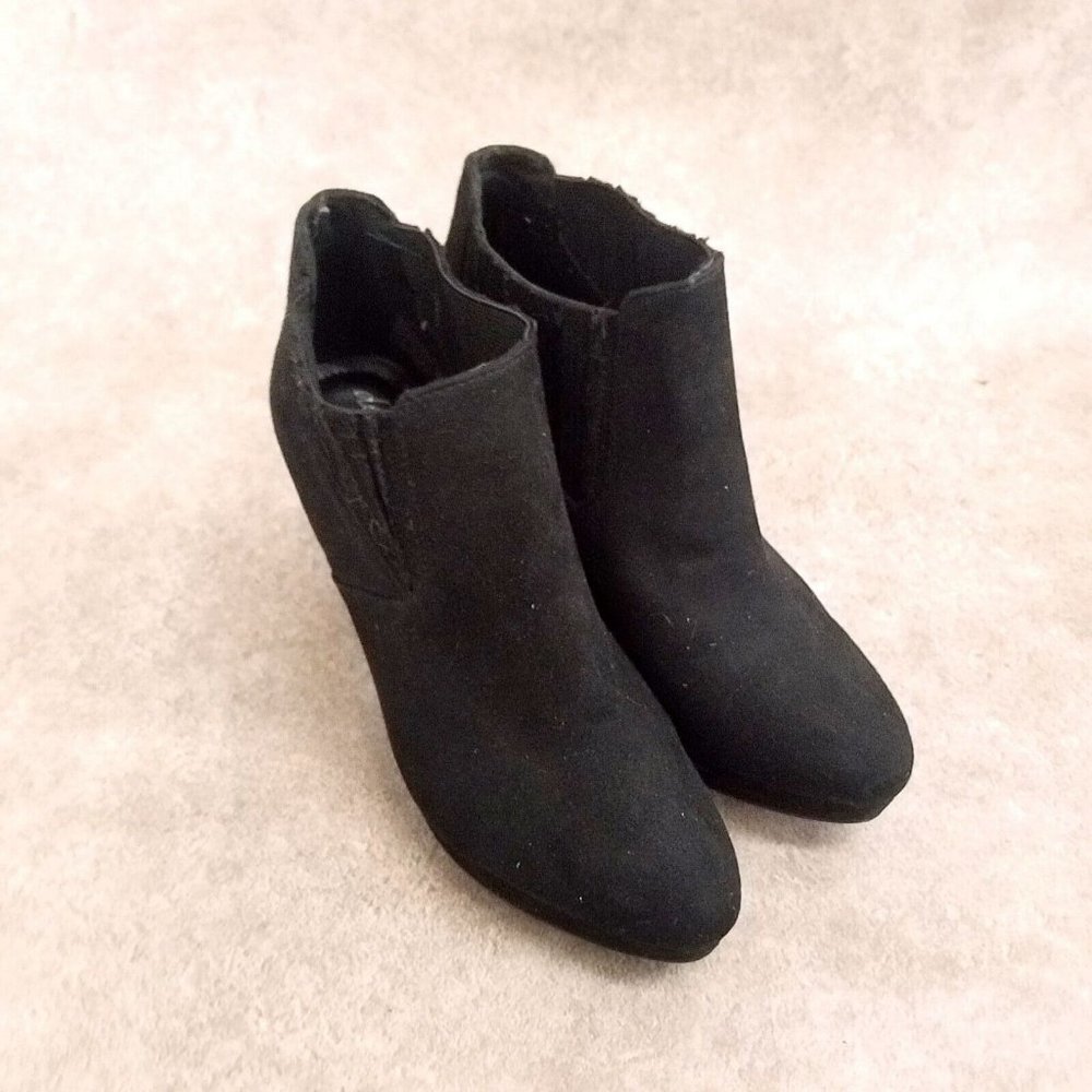 Deflex Comfort Womens Size 6.5 W Black  Fabric Slip On Pointed Toe 3" Ankle...